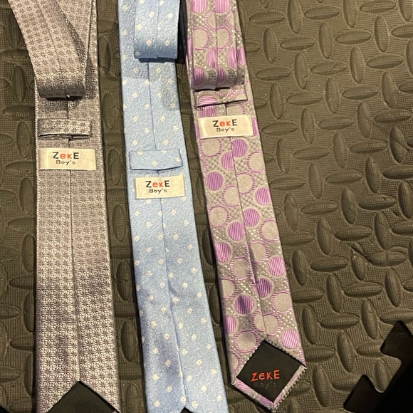 Zeke - Picture 9 of 10